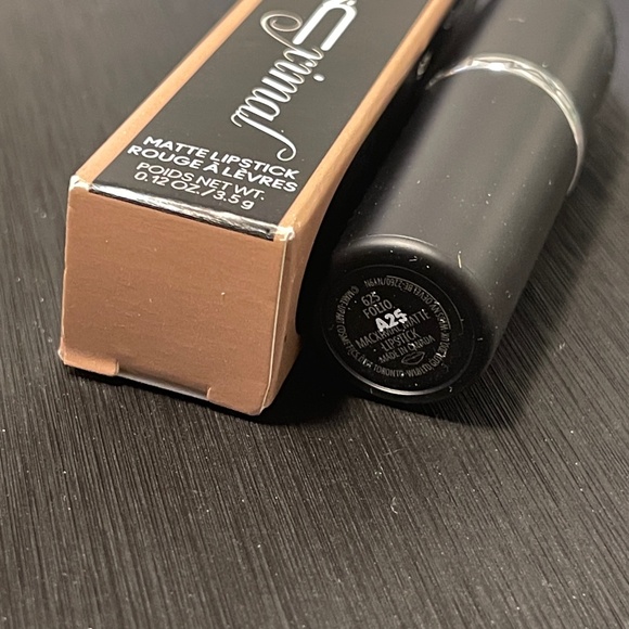 NEW RARE MAC MACXIMAL Silky Matte Lipstick 625 FOLIO FULL SIZE .12 oz 3.5g - Picture 2 of 5